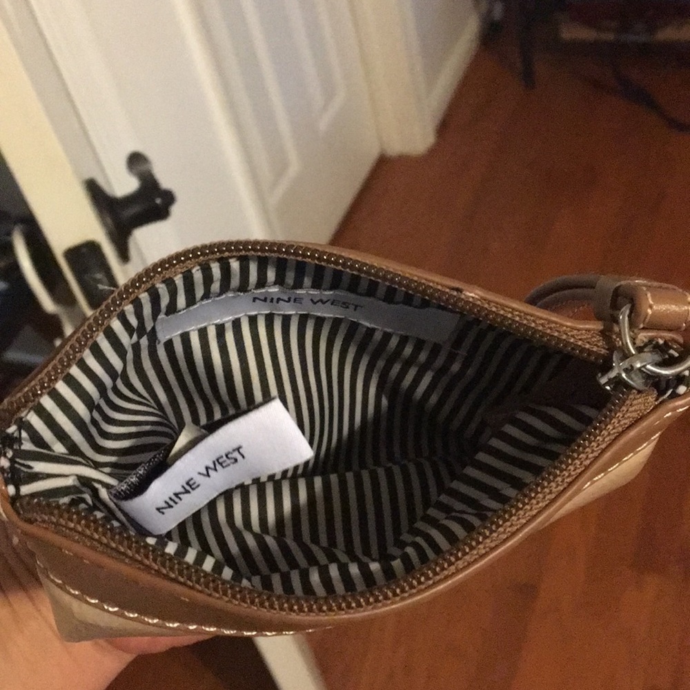 FREE w/purchase of $20 or more, Nine West wristlet - Picture 3 of 3